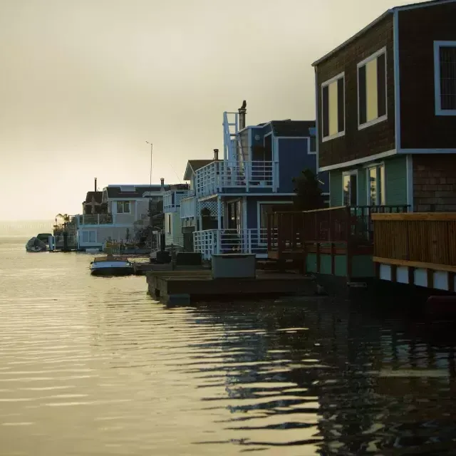 Casas flutuantes em Sausalito.